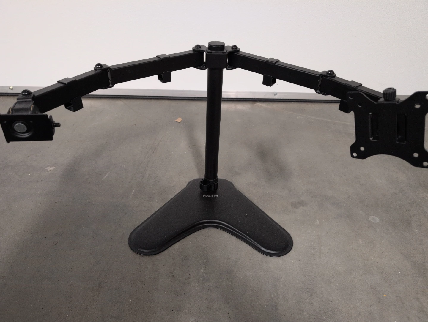 Mount-It! Dual Monitor Desk Mount - photo 2