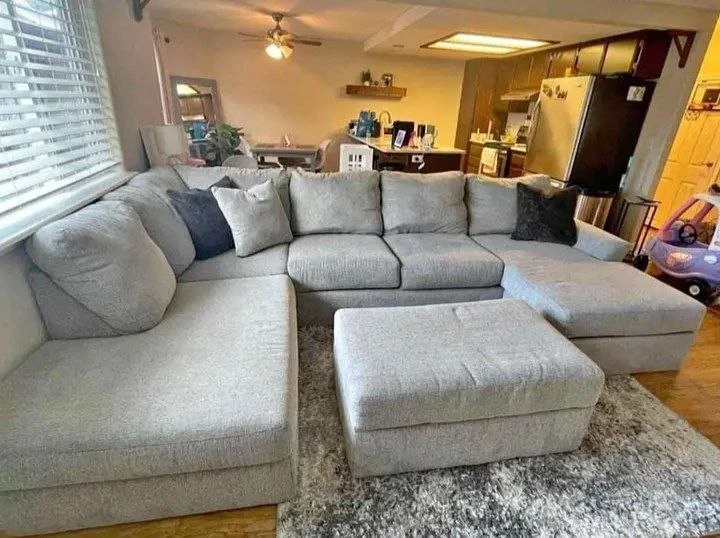 Sectional couch