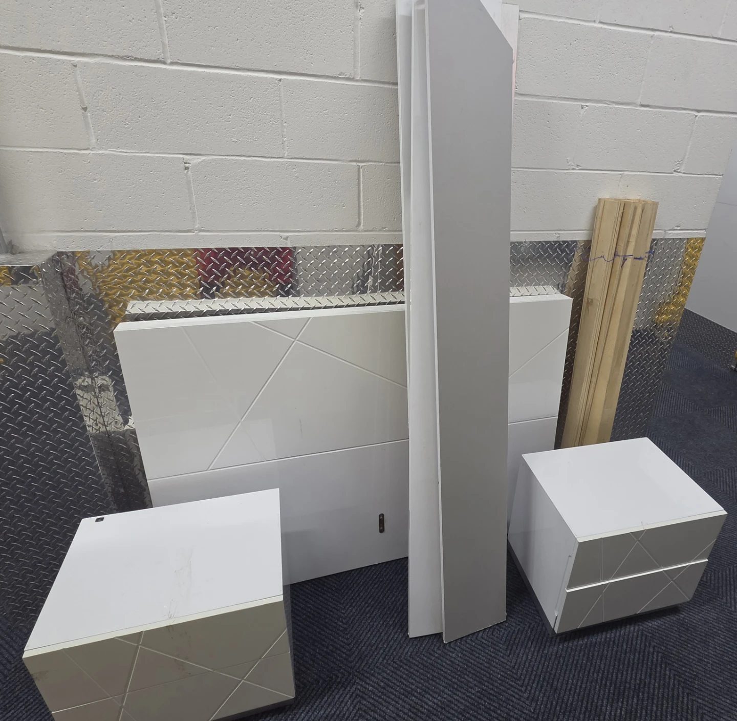 Furniture - photo 2