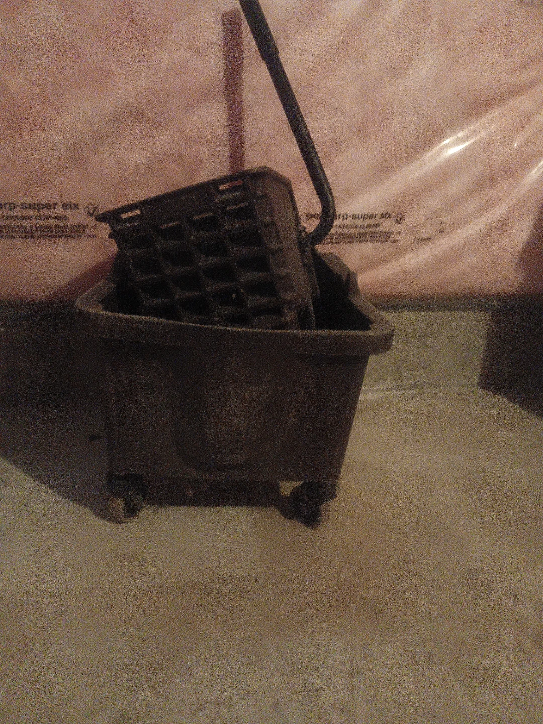 Vintage Mop Bucket with Wringer - photo 2