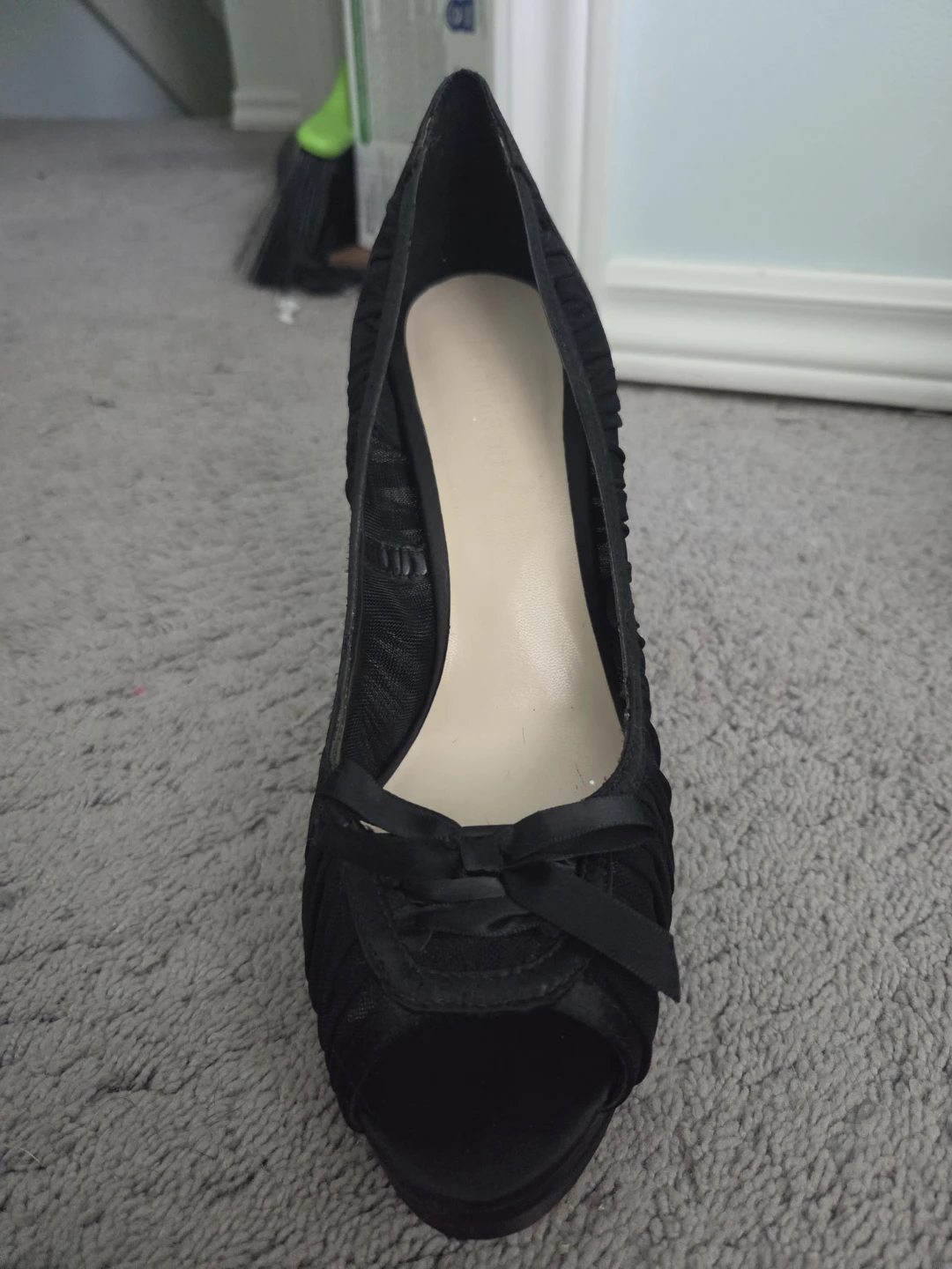 Le Chateau Women's Black Heels - photo 2