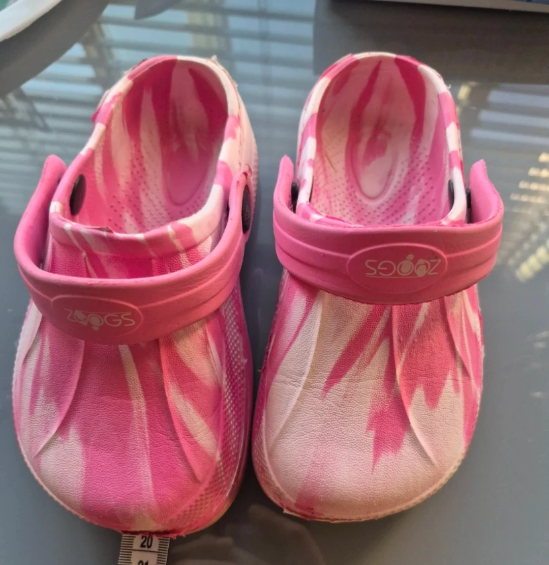 Zoogs Pink Swirl Clogs - Size 9