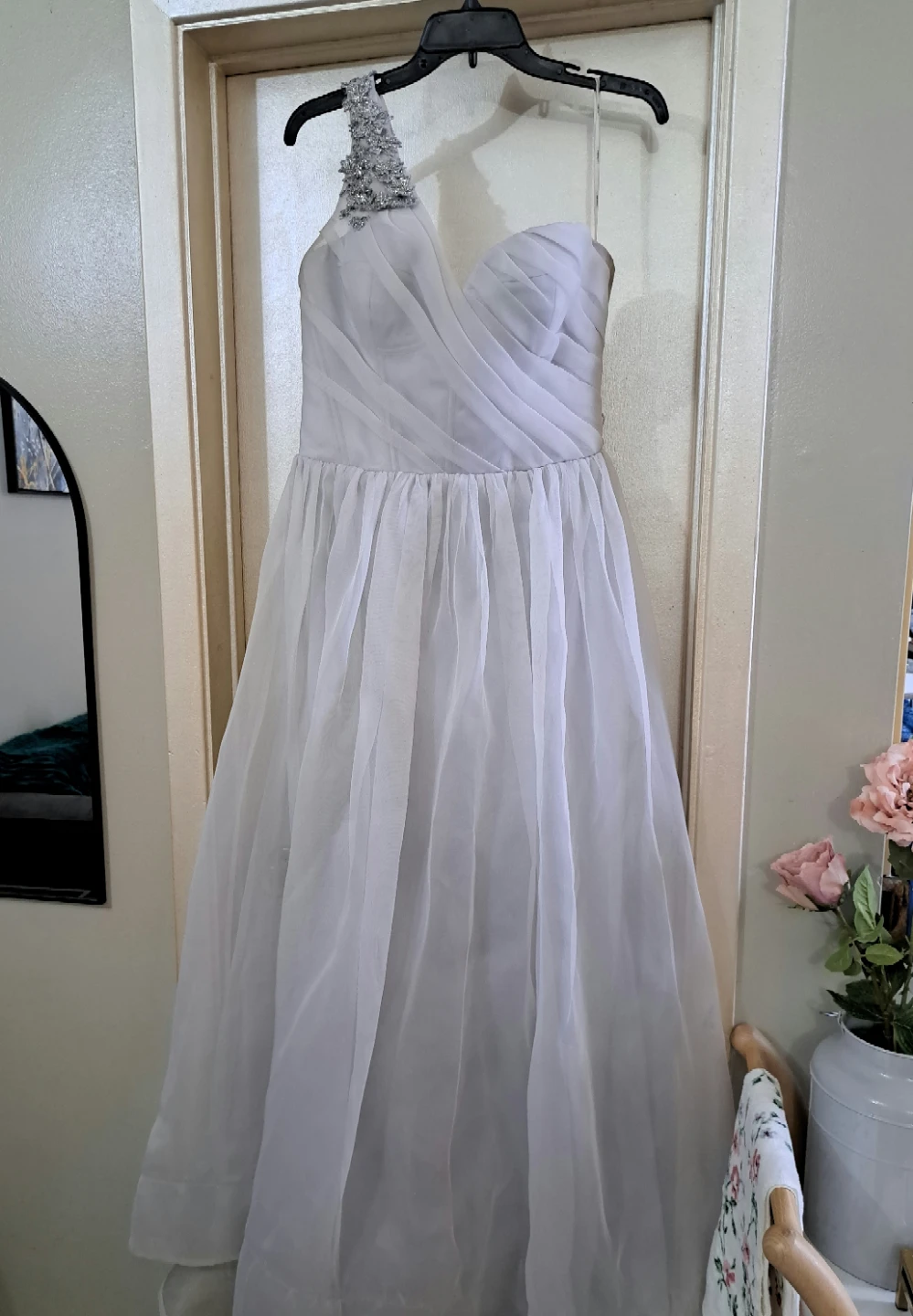 Vera Wang One-Shoulder Formal Dress with Embellishments - photo 2