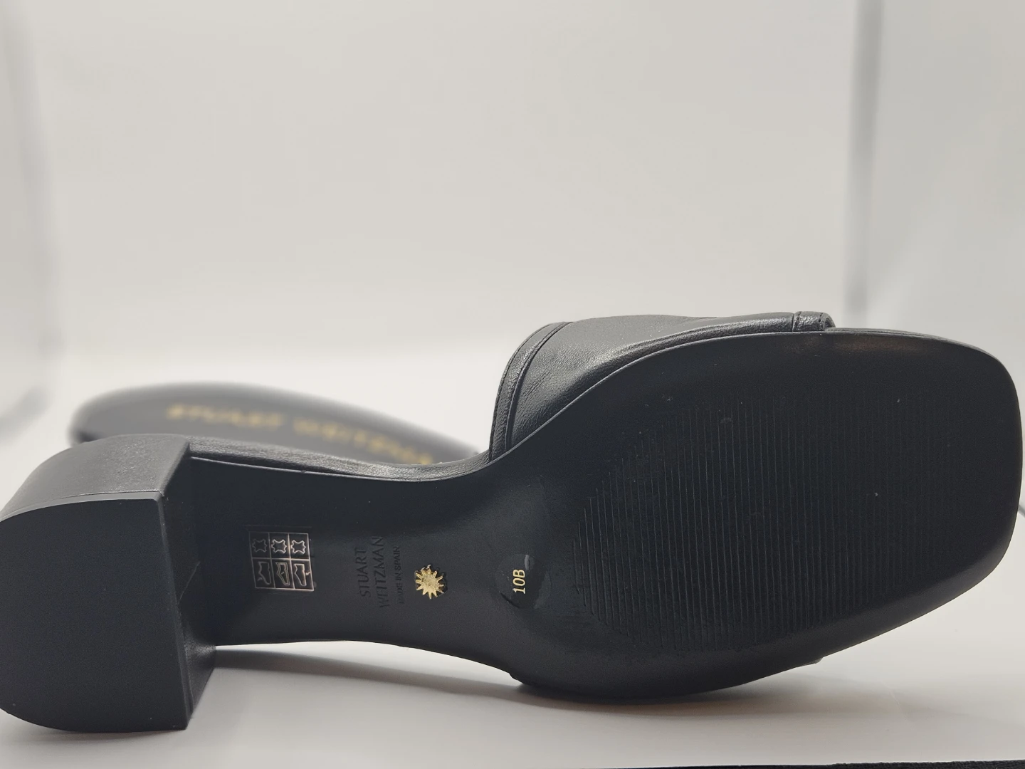 Brand new stuart weitzman leather sandals - photo 2