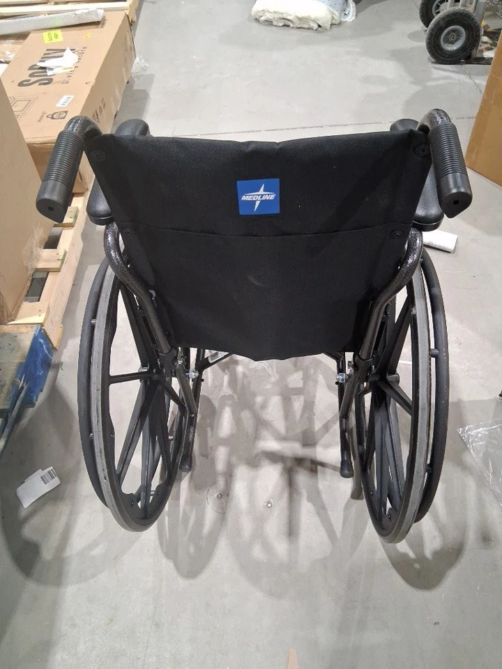Medline Wheelchair- 16 inch seat - photo 4