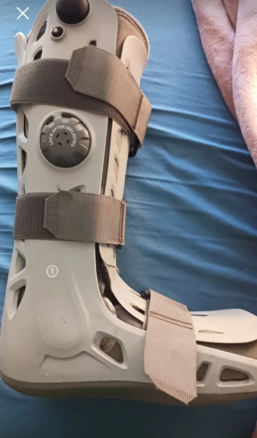 DJO AirCast Walker