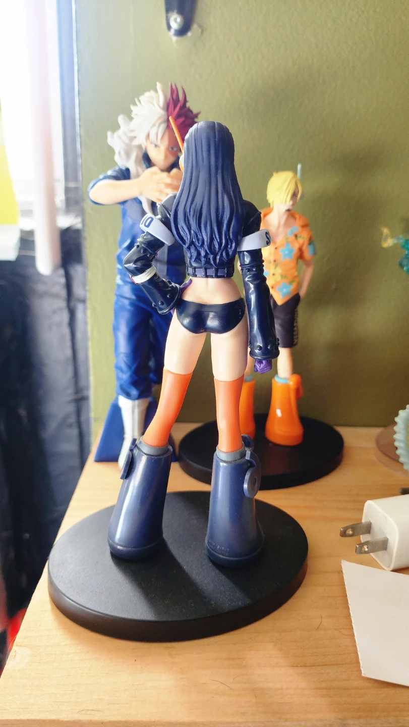 Nico Robin Figure - photo 2