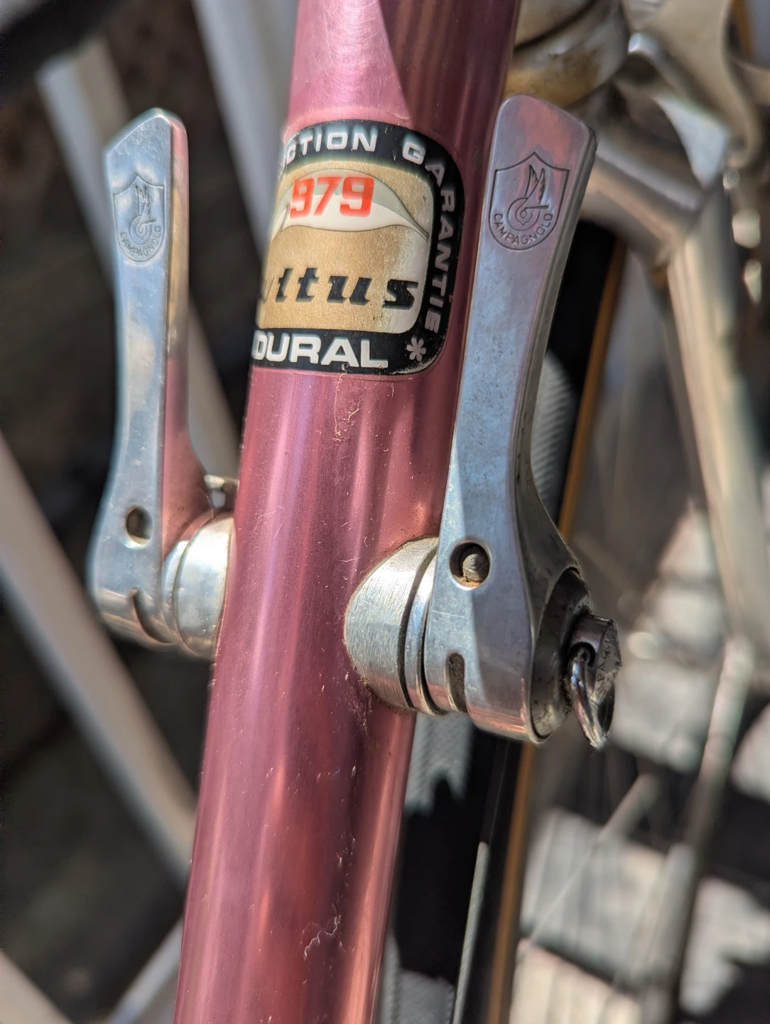 Vintage Vitus 979 Dural Road Bike – 52cm – - photo 4