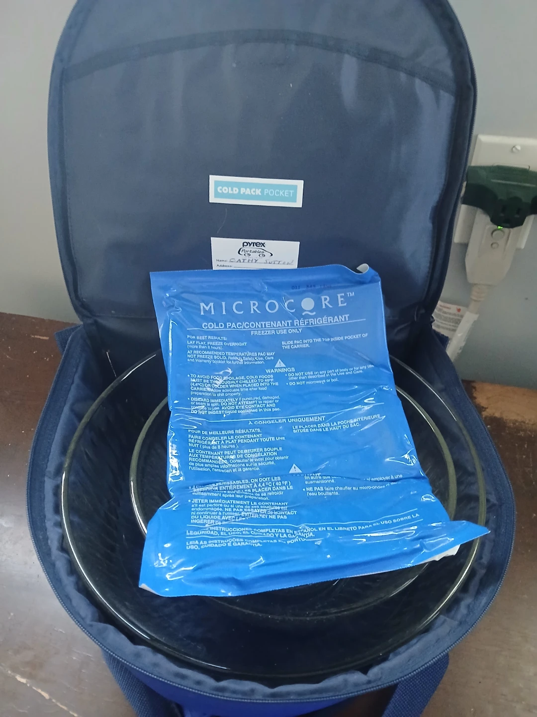 Pyrex Micro-Core Portable Bowl Carrier - photo 4