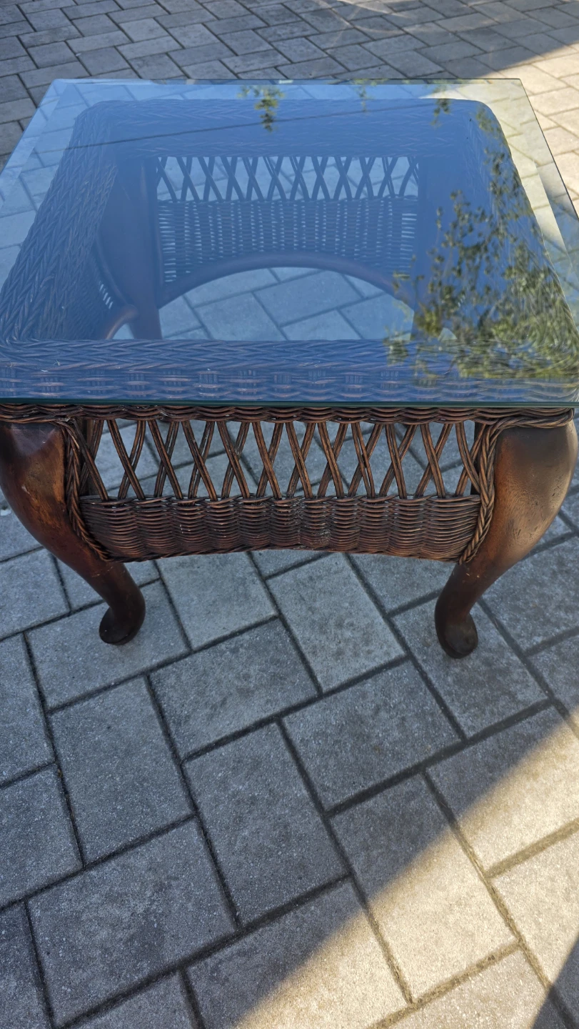Wicker End Table with Glass Top - photo 3