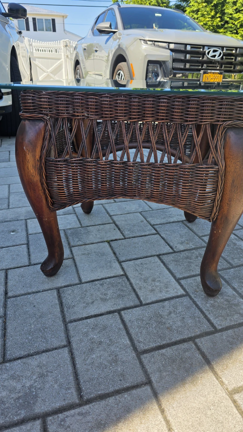 Wicker End Table with Glass Top - photo 5