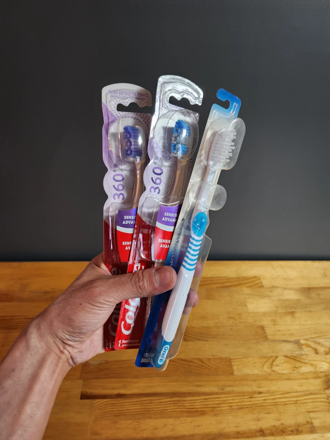 Colgate 360 Sensitive Advanced and Oral-B Toothbrushes - photo 3