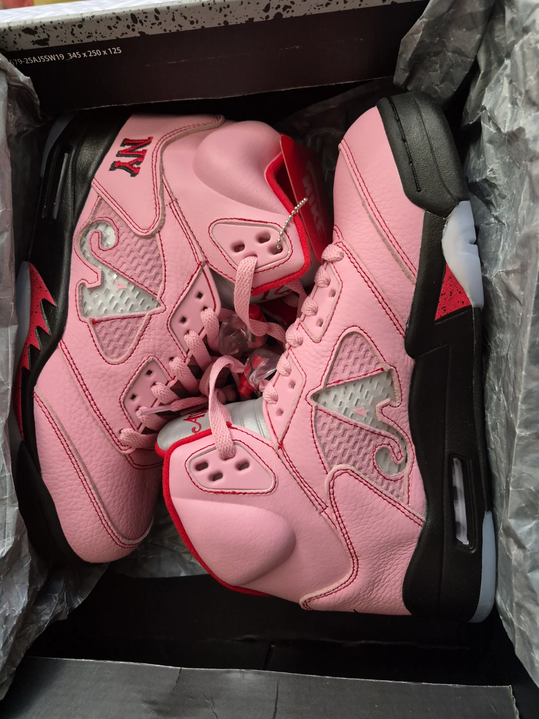 Air Jordan 5 Retro SP Pink University Red Sneakers