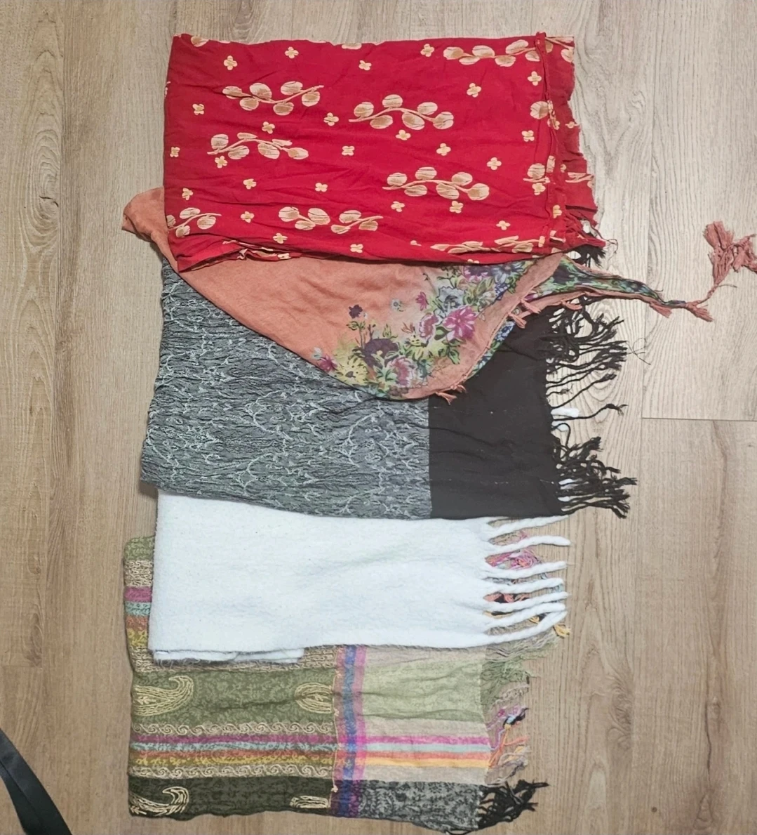 $30 Clothing LOT - photo 4