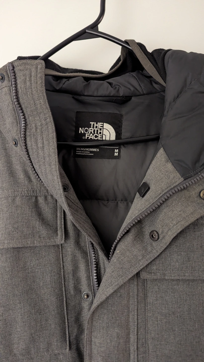 The North Face Gotham Jacket (size M) - photo 2