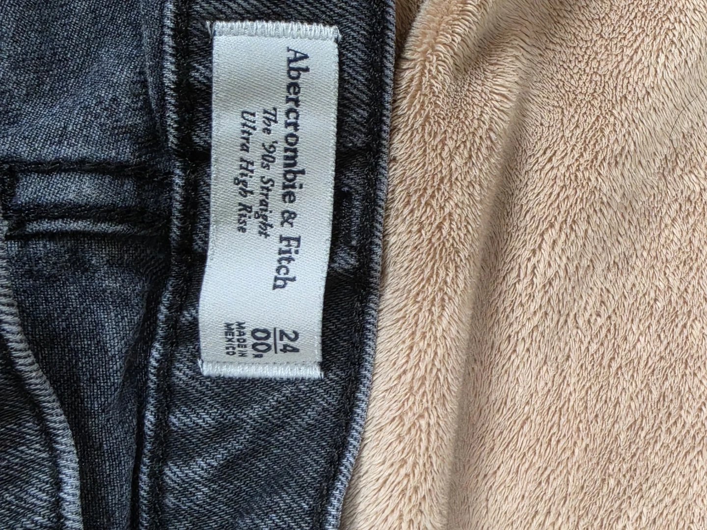 Abercrombie & Fitch The '90s Straight Ultra High Rise Jeans - photo 5