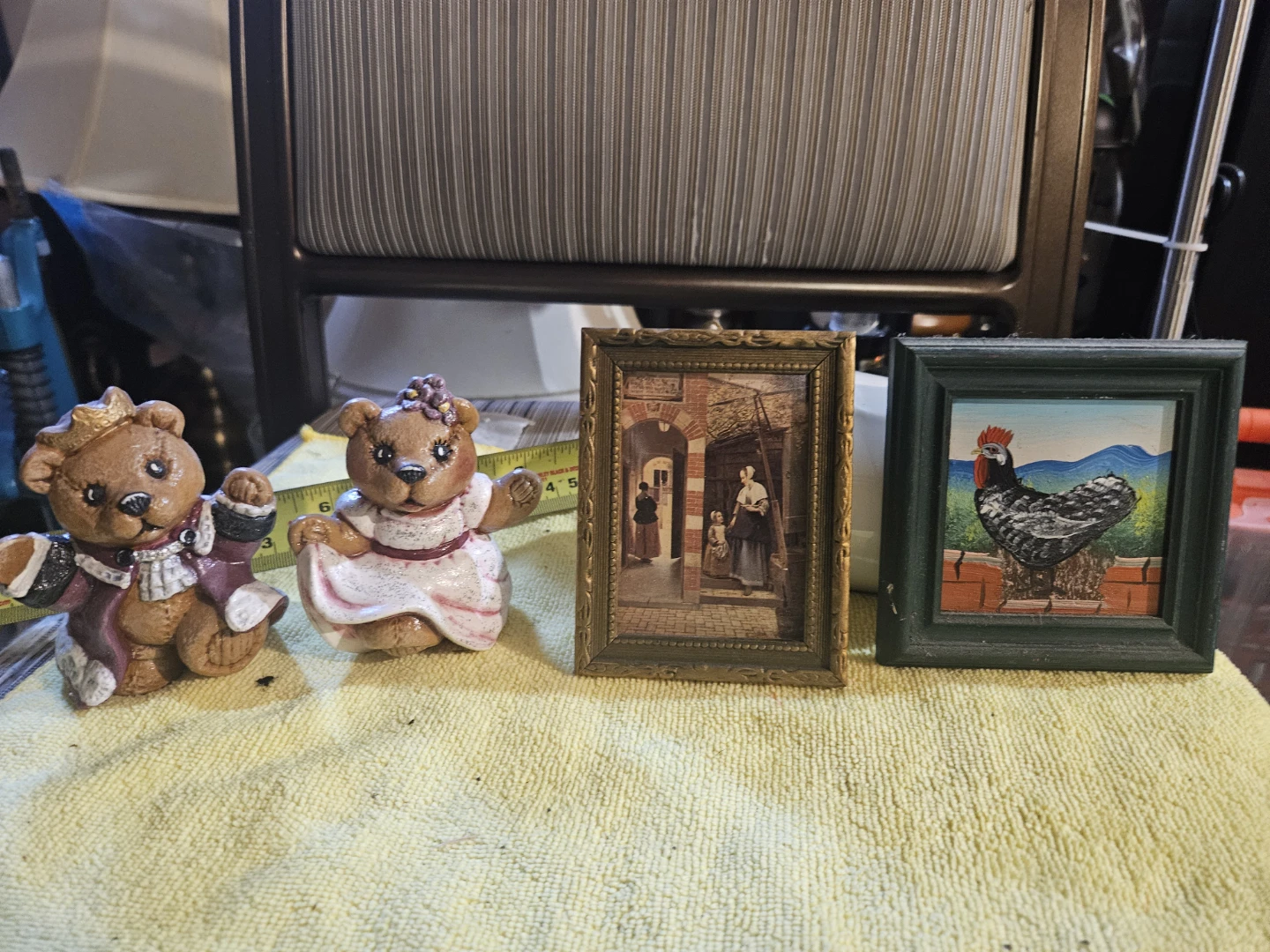 Pair of small framed decorative pictures - photo 2