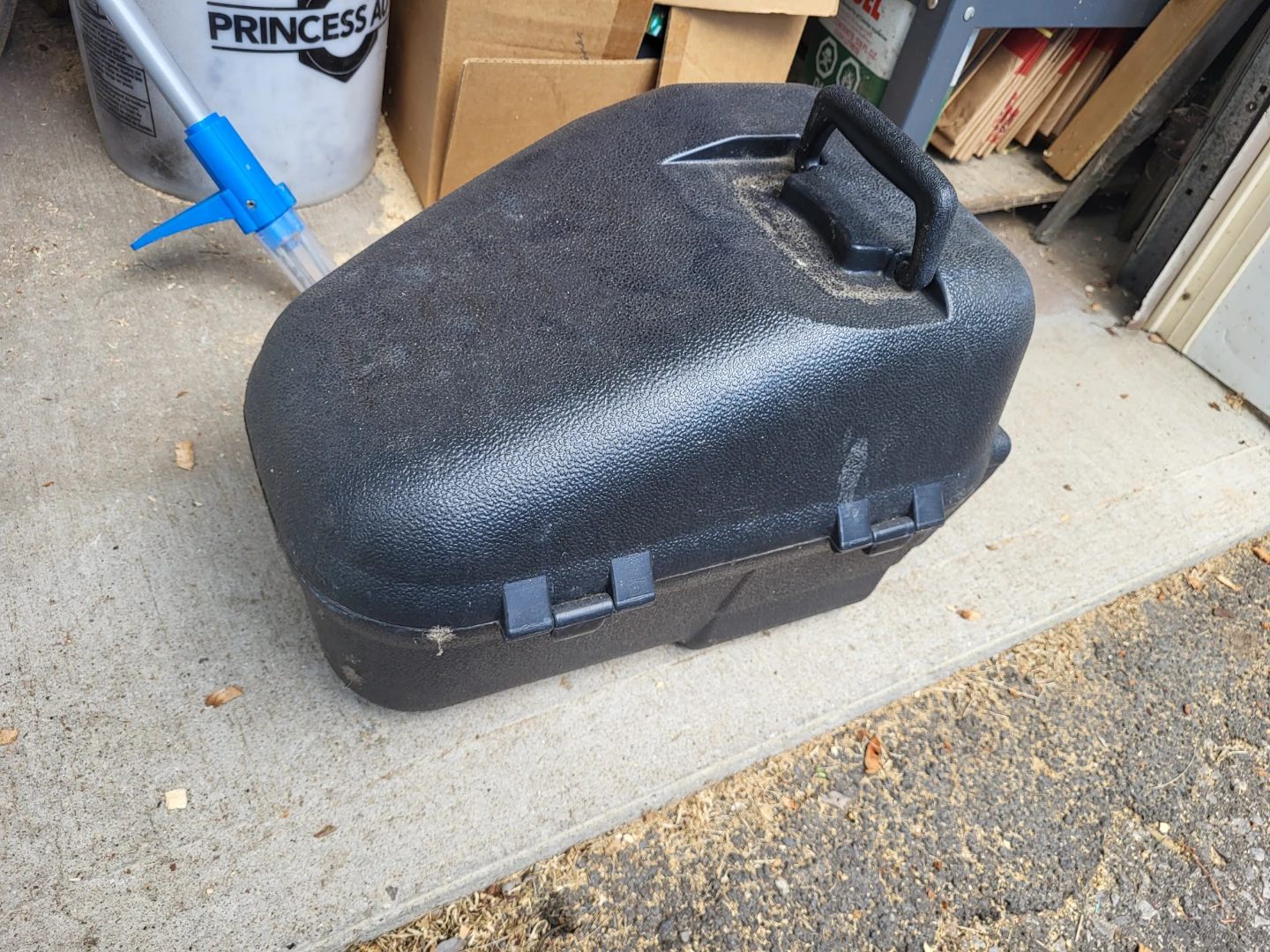 Plastic Chainsaw Carrying Case - photo 2