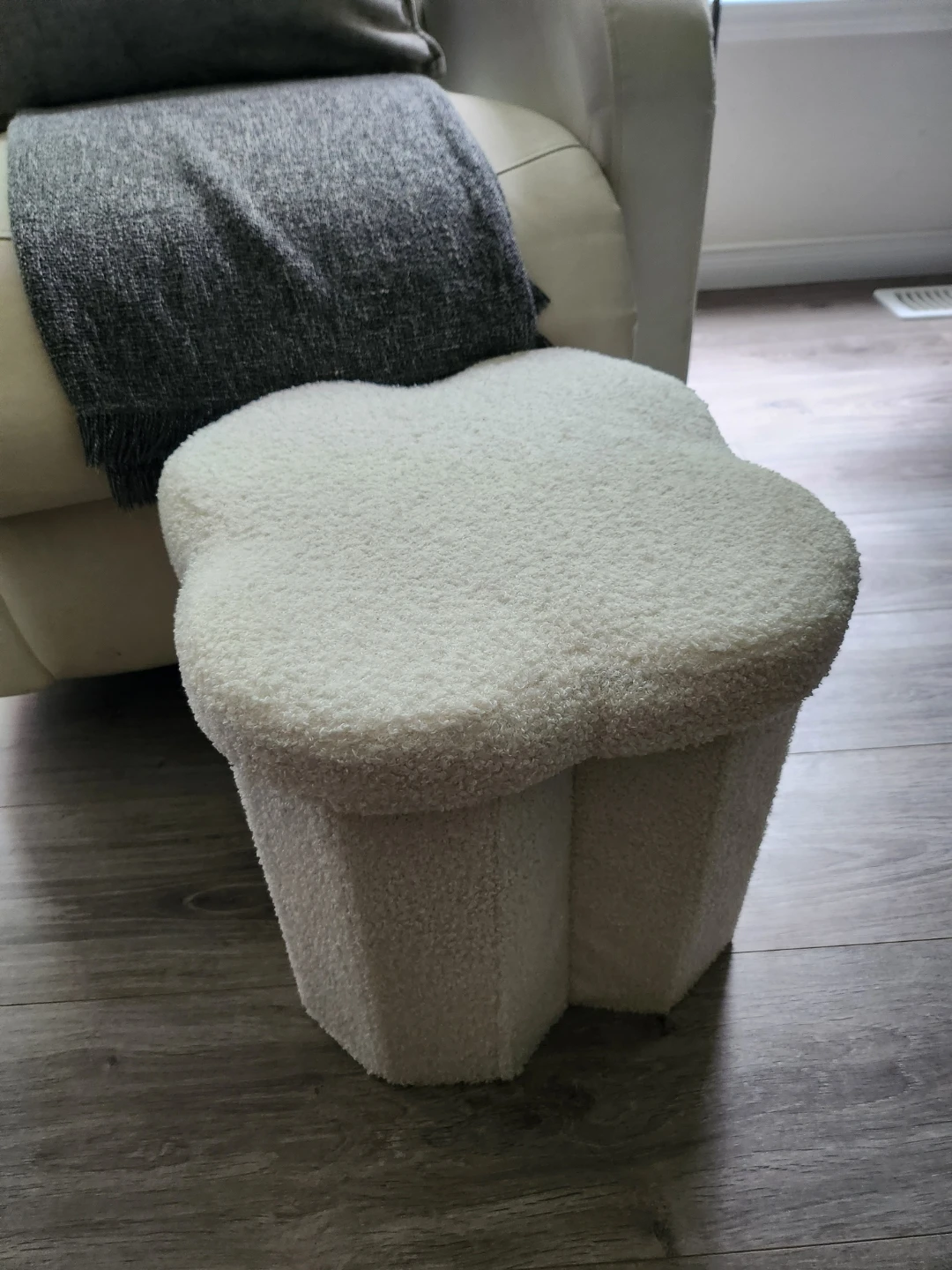 Cloud Ottoman