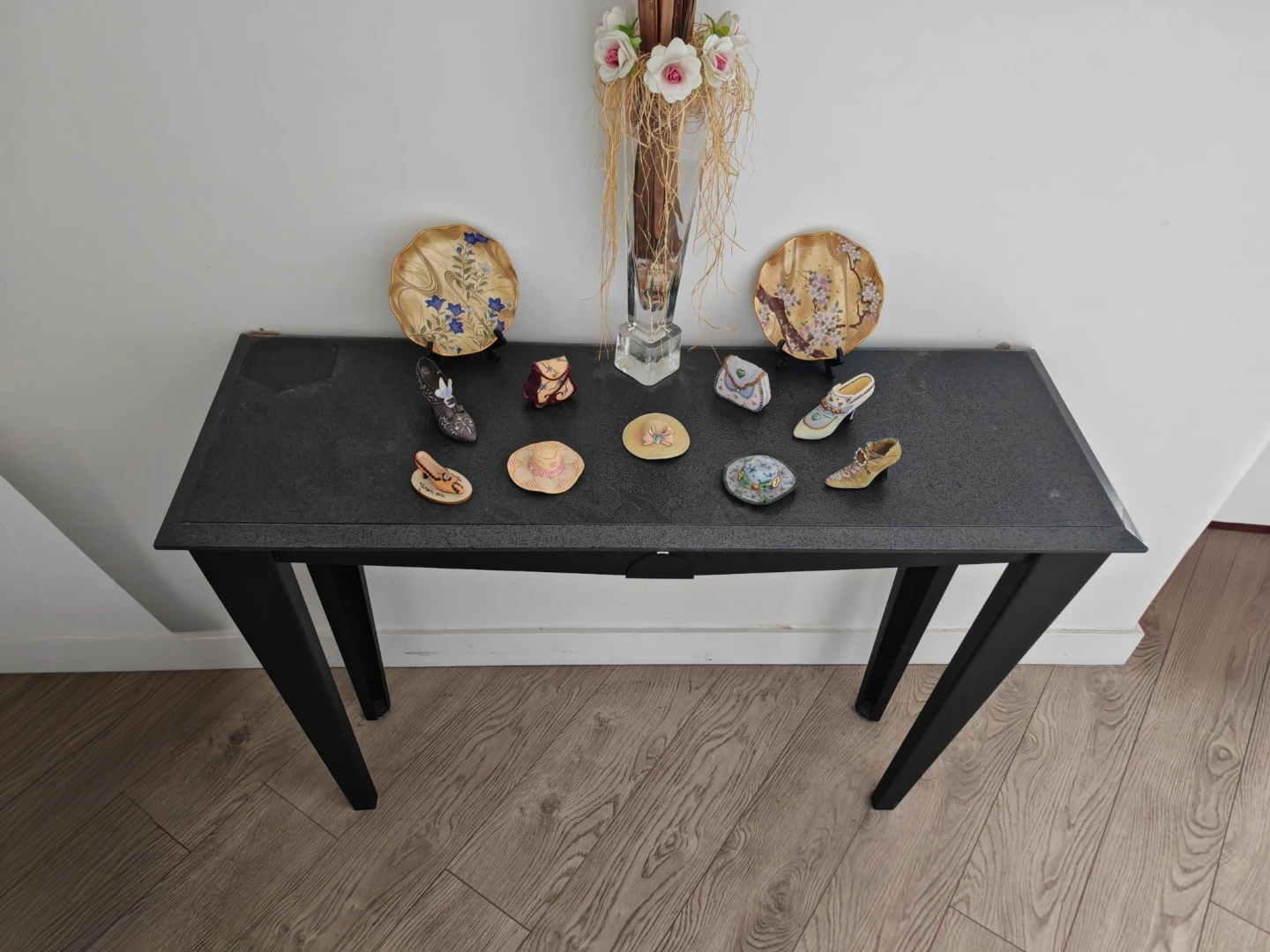 Modern Console Table – (Optional Décor Bundle) - photo 2