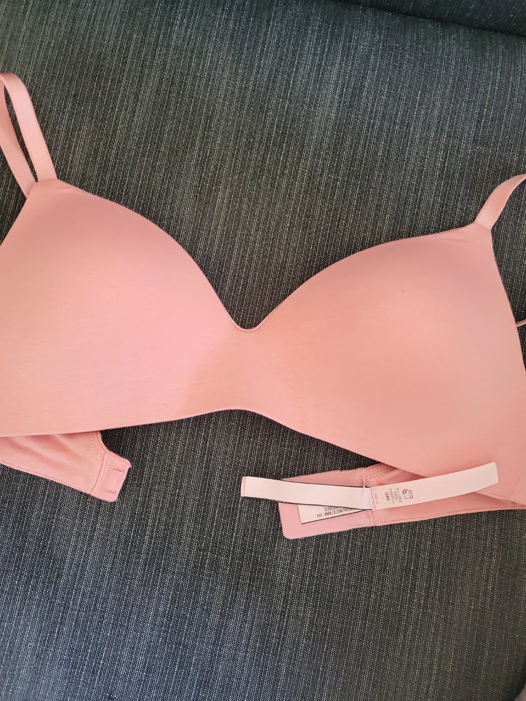 Victoria's Secret Wireless Bra 34D Pink - photo 2