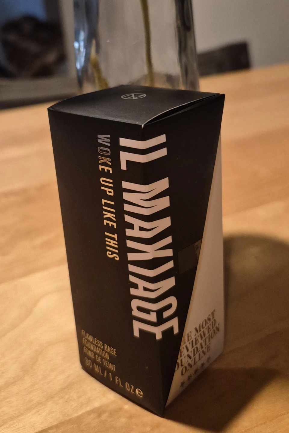 IL MAKIAGE FLAWLESS BASE FOUNDATION