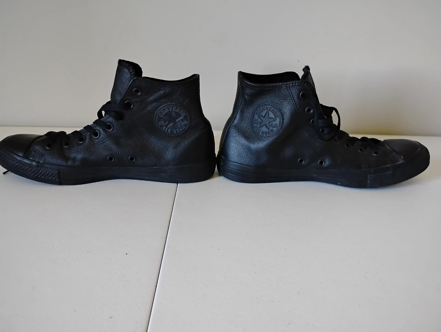 Converse Chuck Taylor All Star Leather High Tops - photo 2