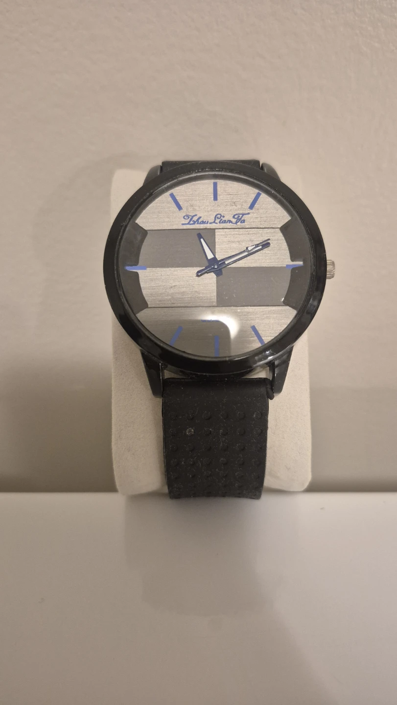 Black Quartz Wristwatch