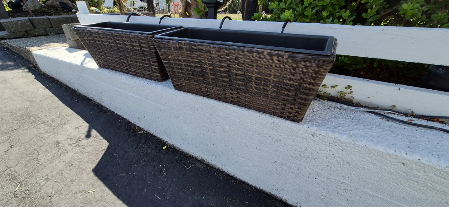 Set of 2 Wicker-Look Planter Boxes - photo 5