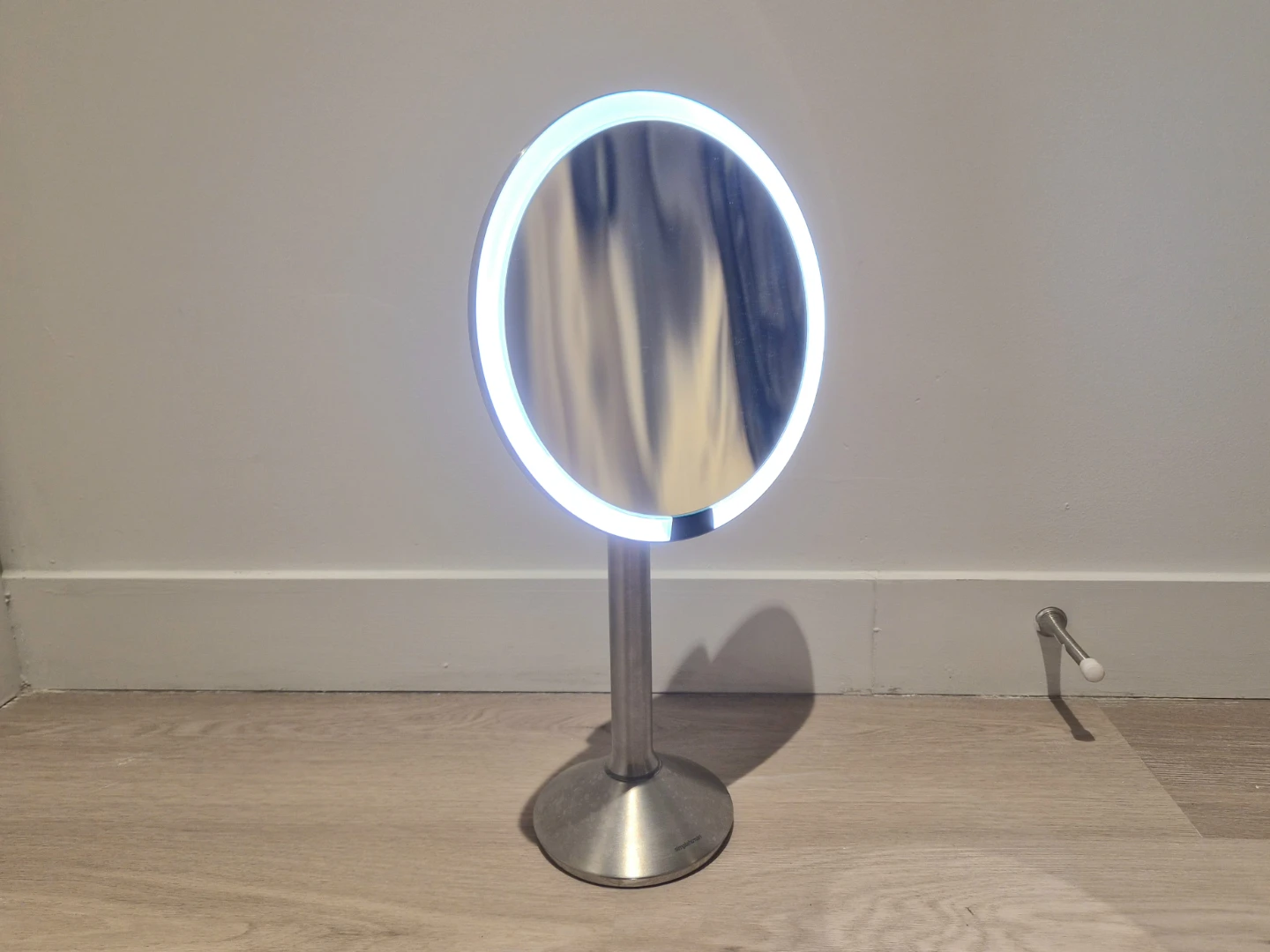 Simplehuman 8" Sensor Mirror (Adjustable Tilt, Cordless)