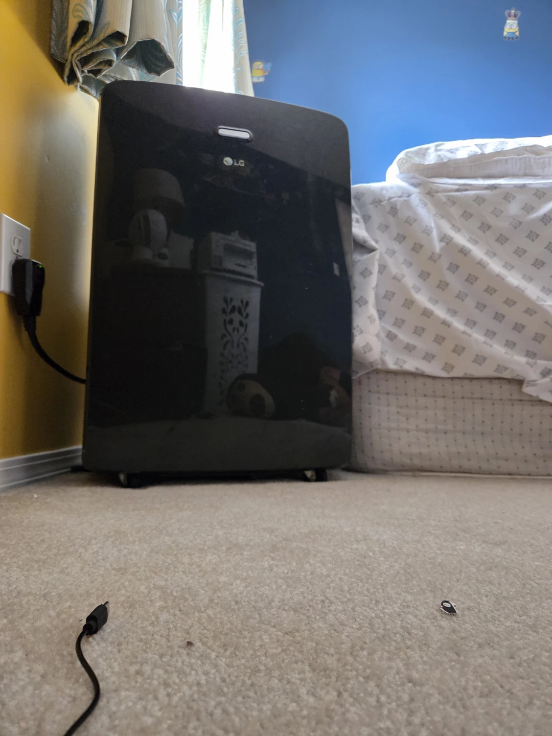 LG Portable Air Conditioner with Exhaust Hose - photo 2