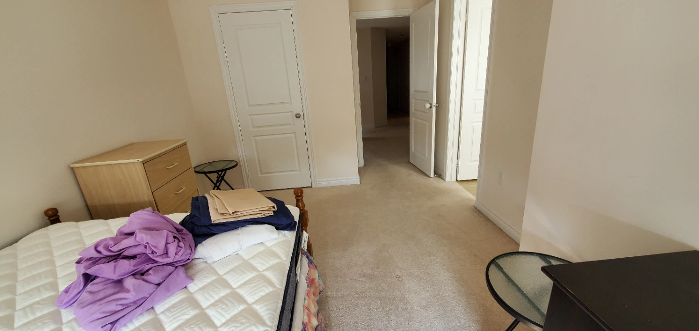 Bright Private Room & Bathroom - photo 3