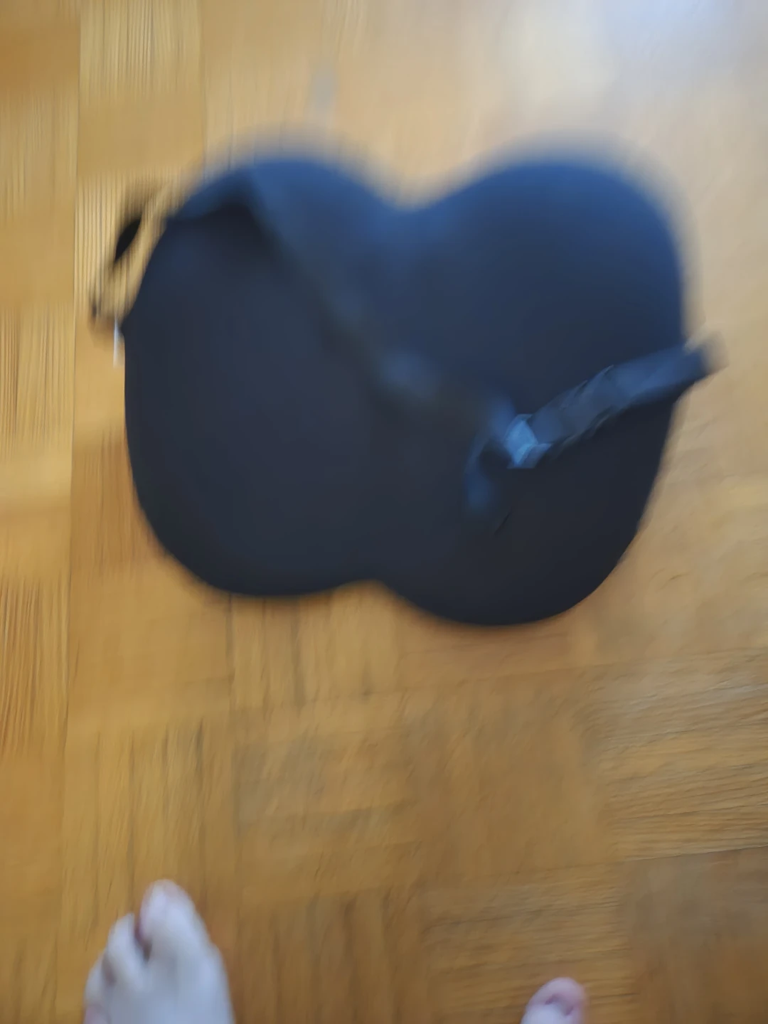 Black Double-Sided Contoured Neck Pillow