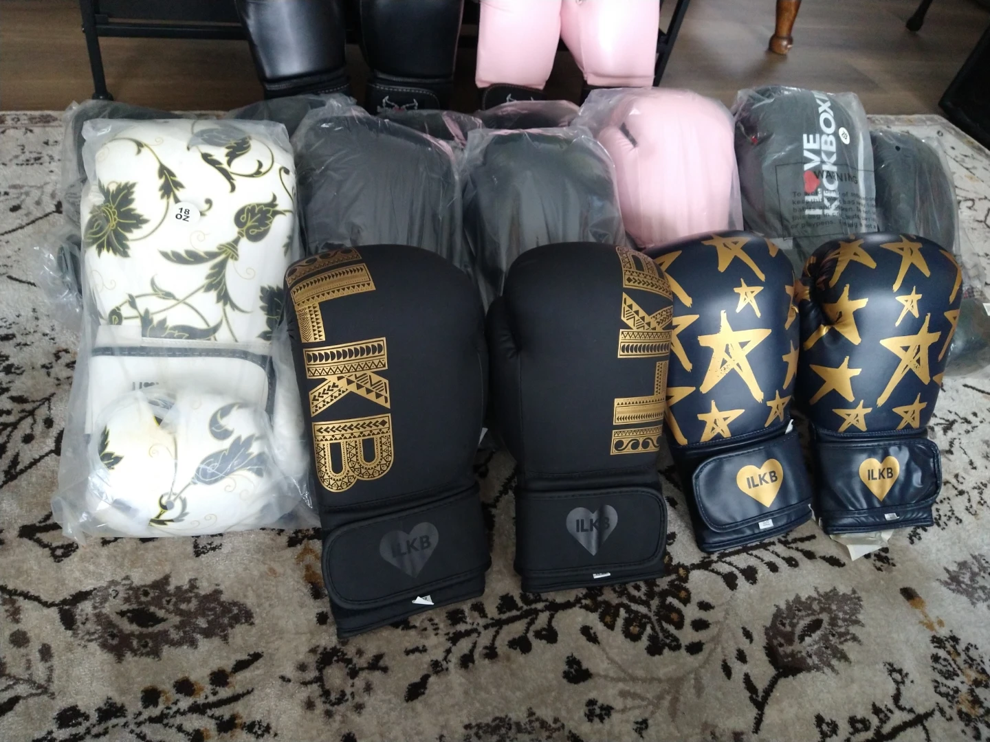 NWT Century ILKB 16oz-20oz Training/Boxing Gloves - photo 3