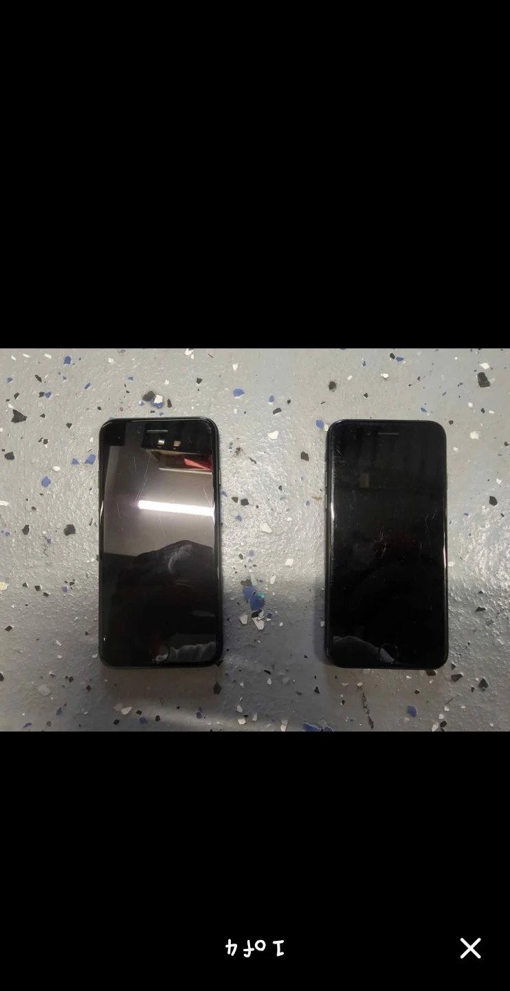 Apple iPhone 7 (32 GB)