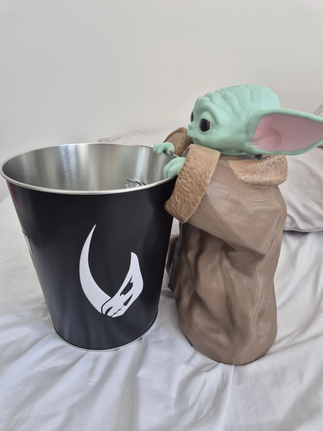 The Mandalorian and Grogu popcorn bucket - photo 3