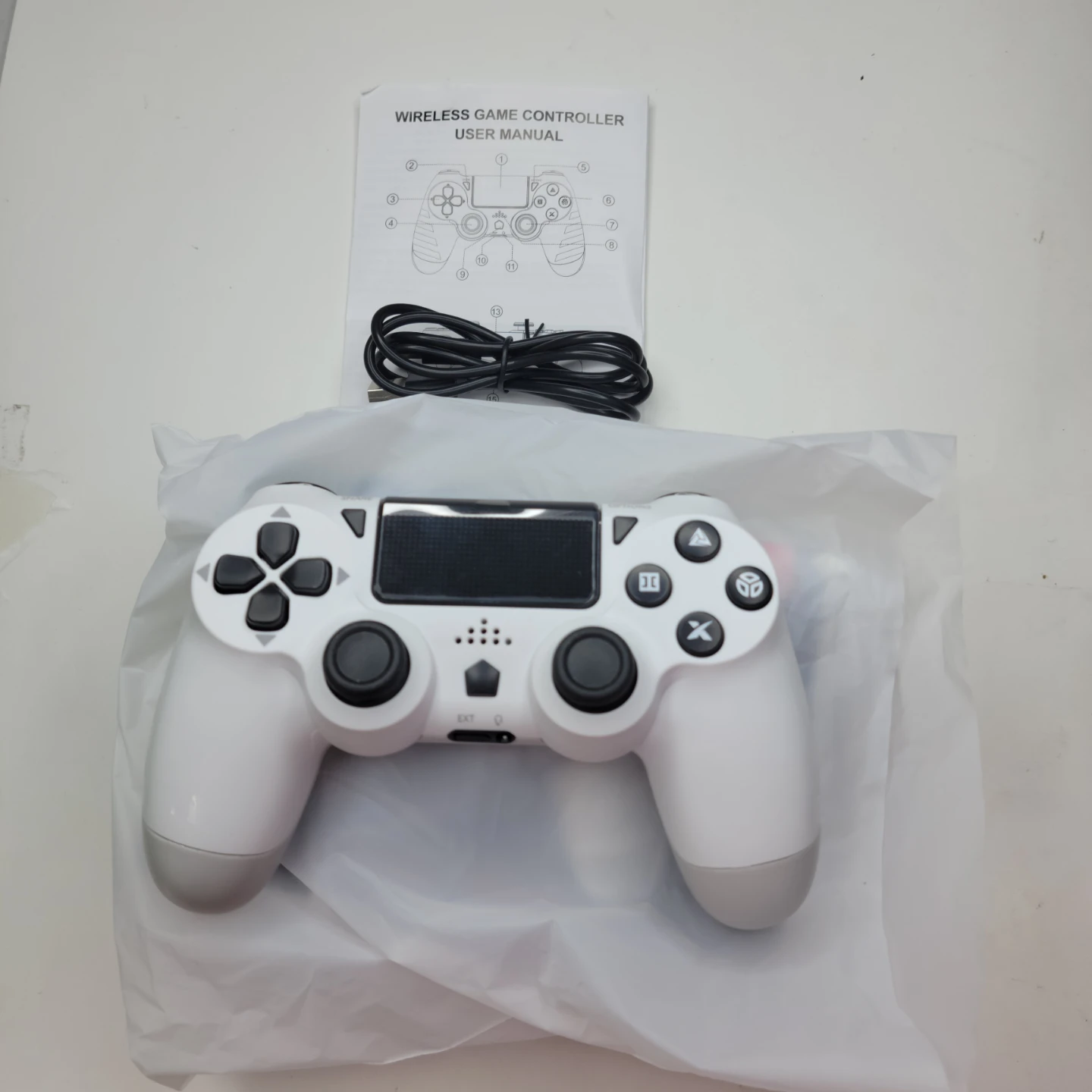 Dyonder Wireless Game Controller for P4 White