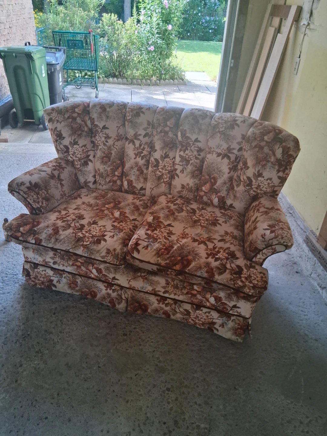 Floral upholstered loveseat