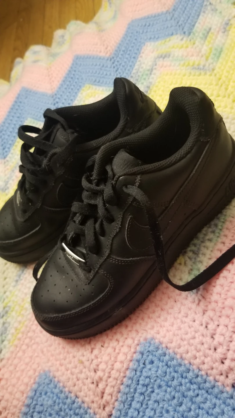 Nike Airforce 1 All Black Sneakers US6 - photo 3