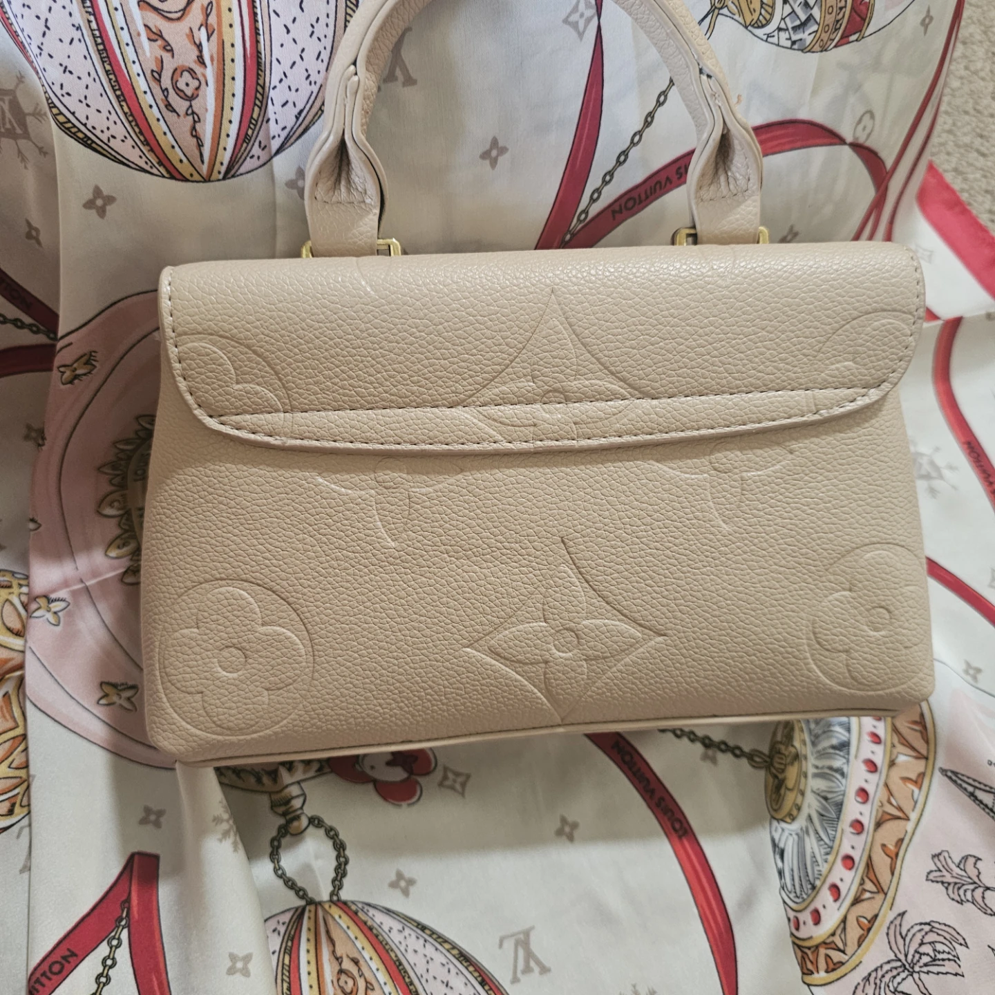Louis Vuitton Paris Handbag - photo 2