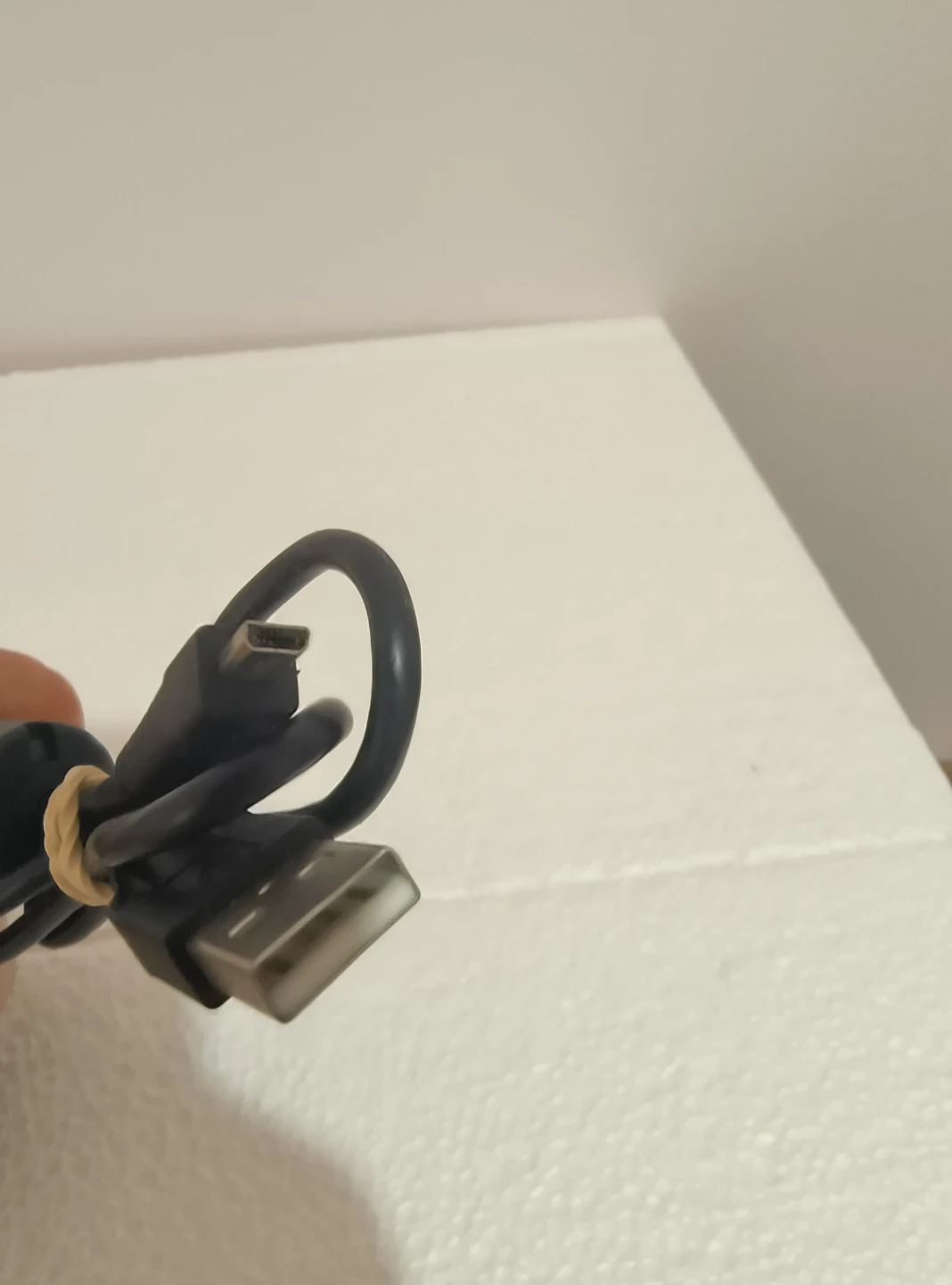 USB to Micro USB Charging Cable - photo 3