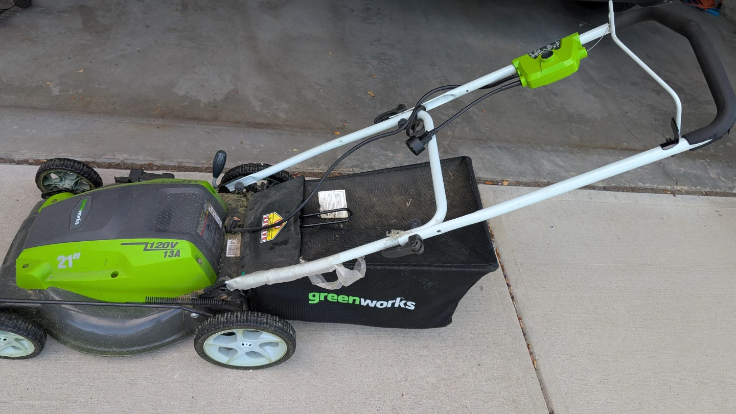 Greenworks 21" Electric Lawn Mower - photo 2