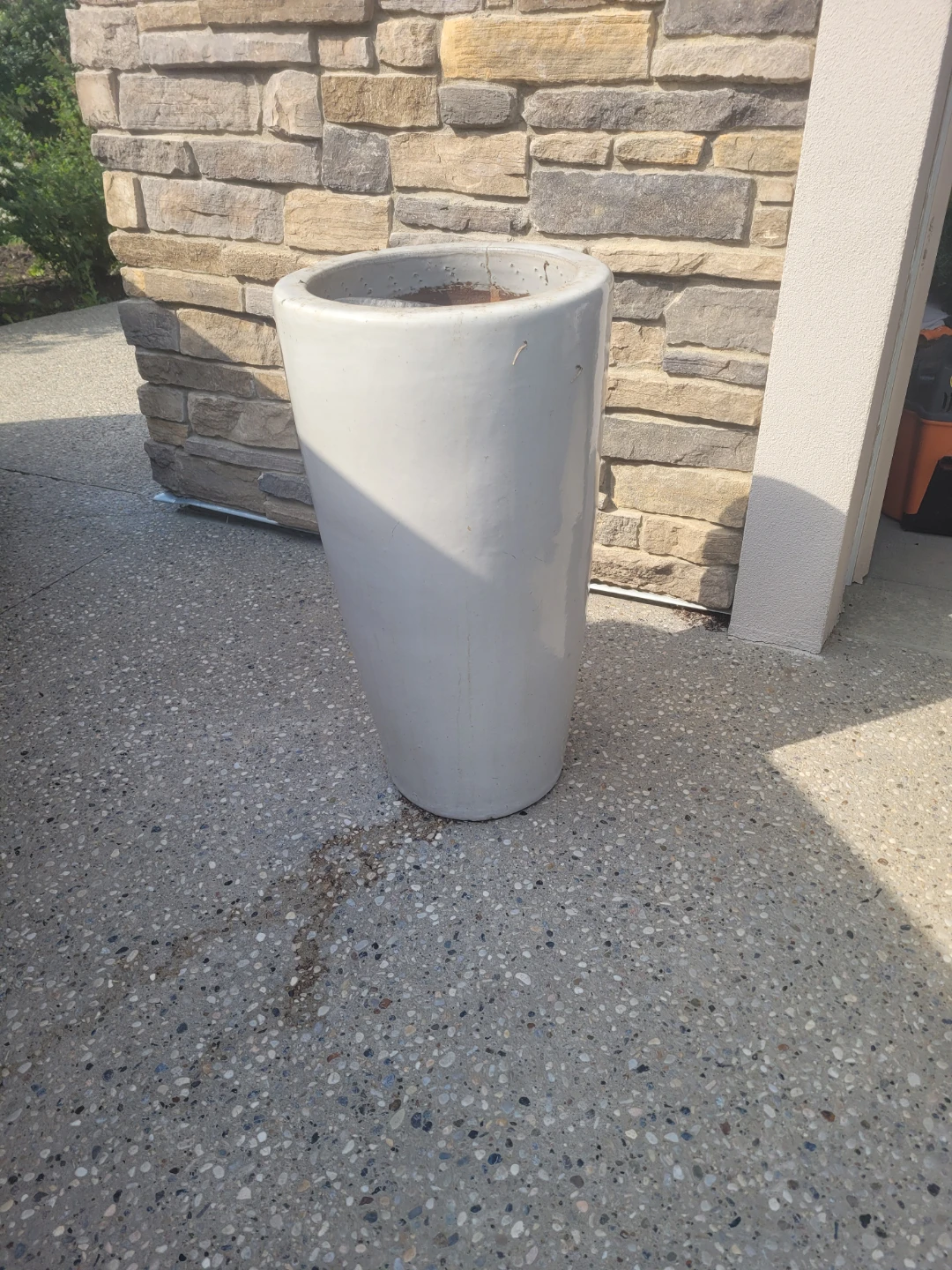 2 Large White Ceramic Planter Pots - photo 2