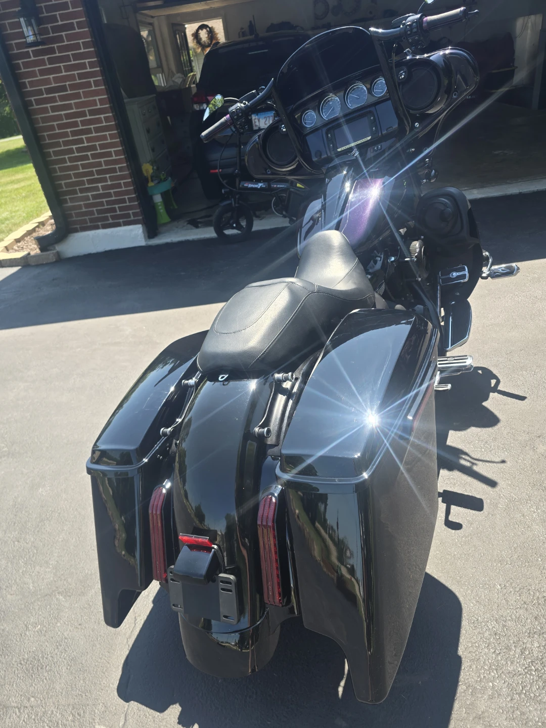 2017 Harley Davidson CVO StreetGlide Motorcycle - photo 3
