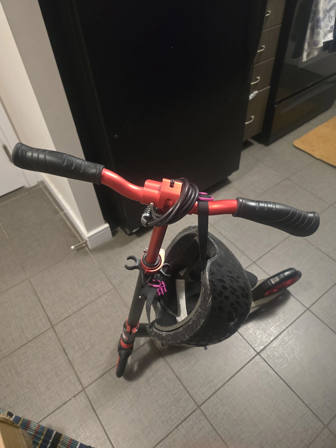 Globber Scooter with Helmet