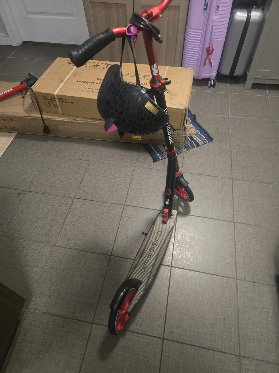 Globber Scooter with Helmet - photo 4