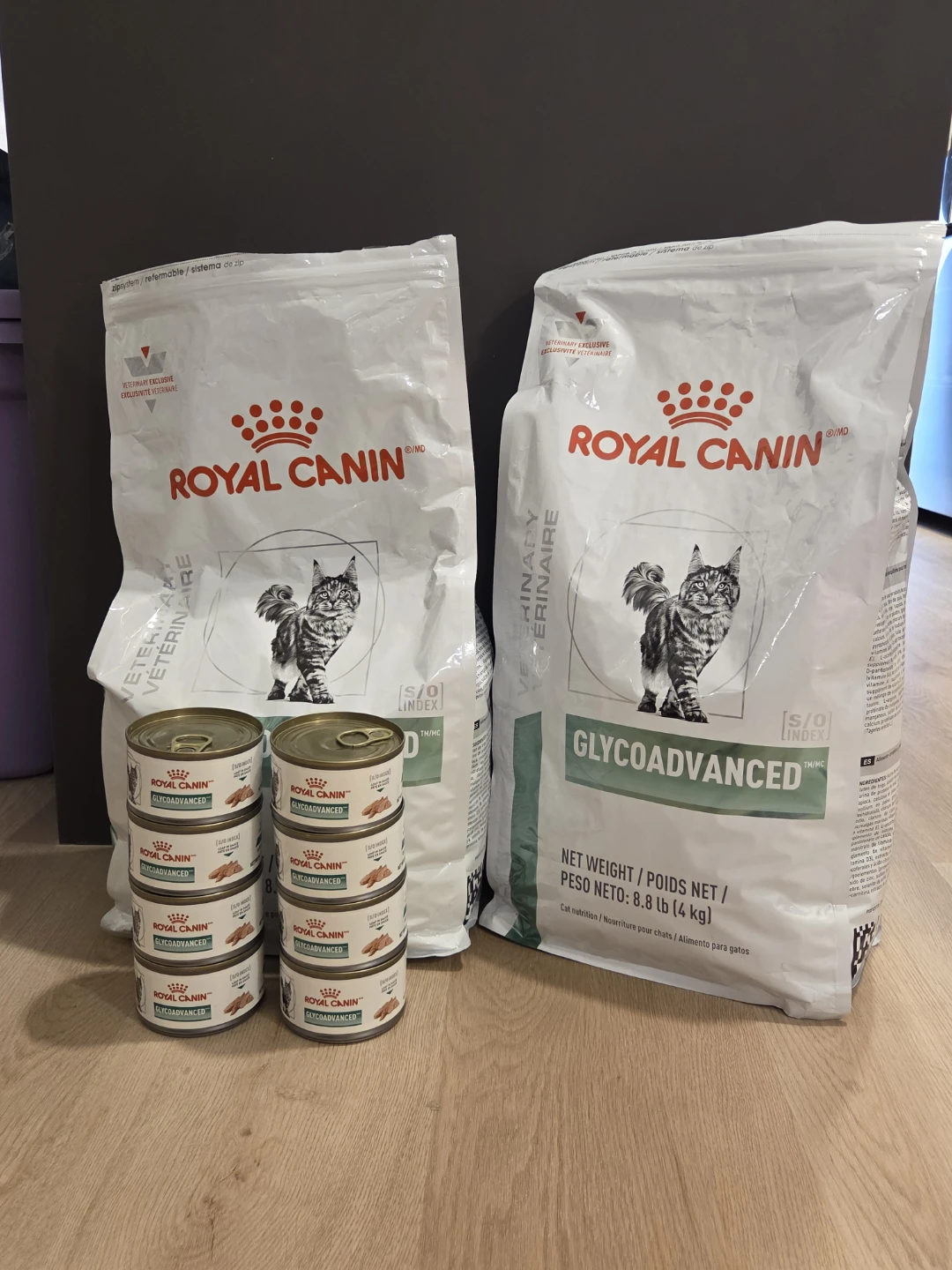 Mixed Diabetic cat food and supplies