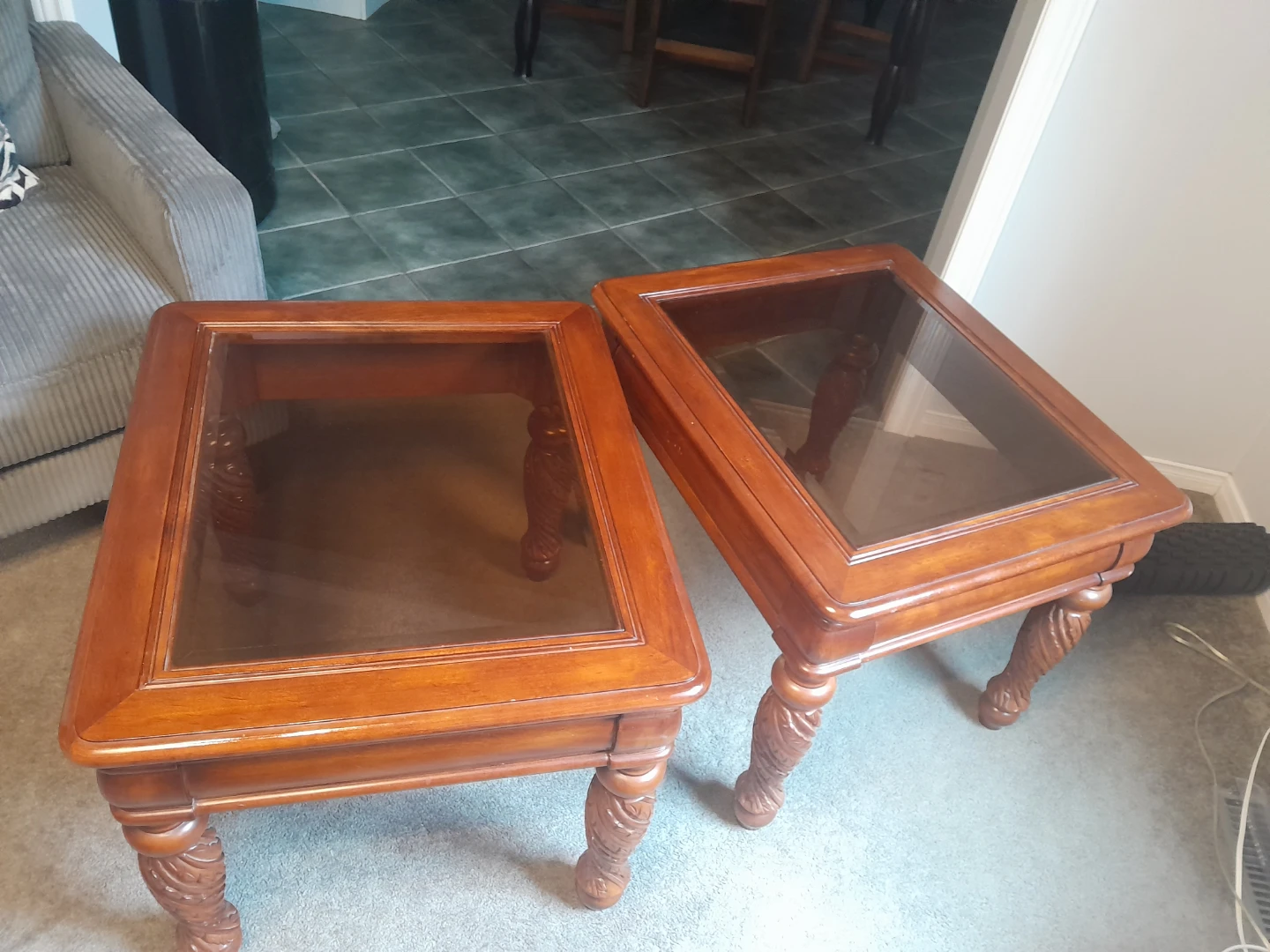 Set of 2 Wooden End Tables with Glass Tops