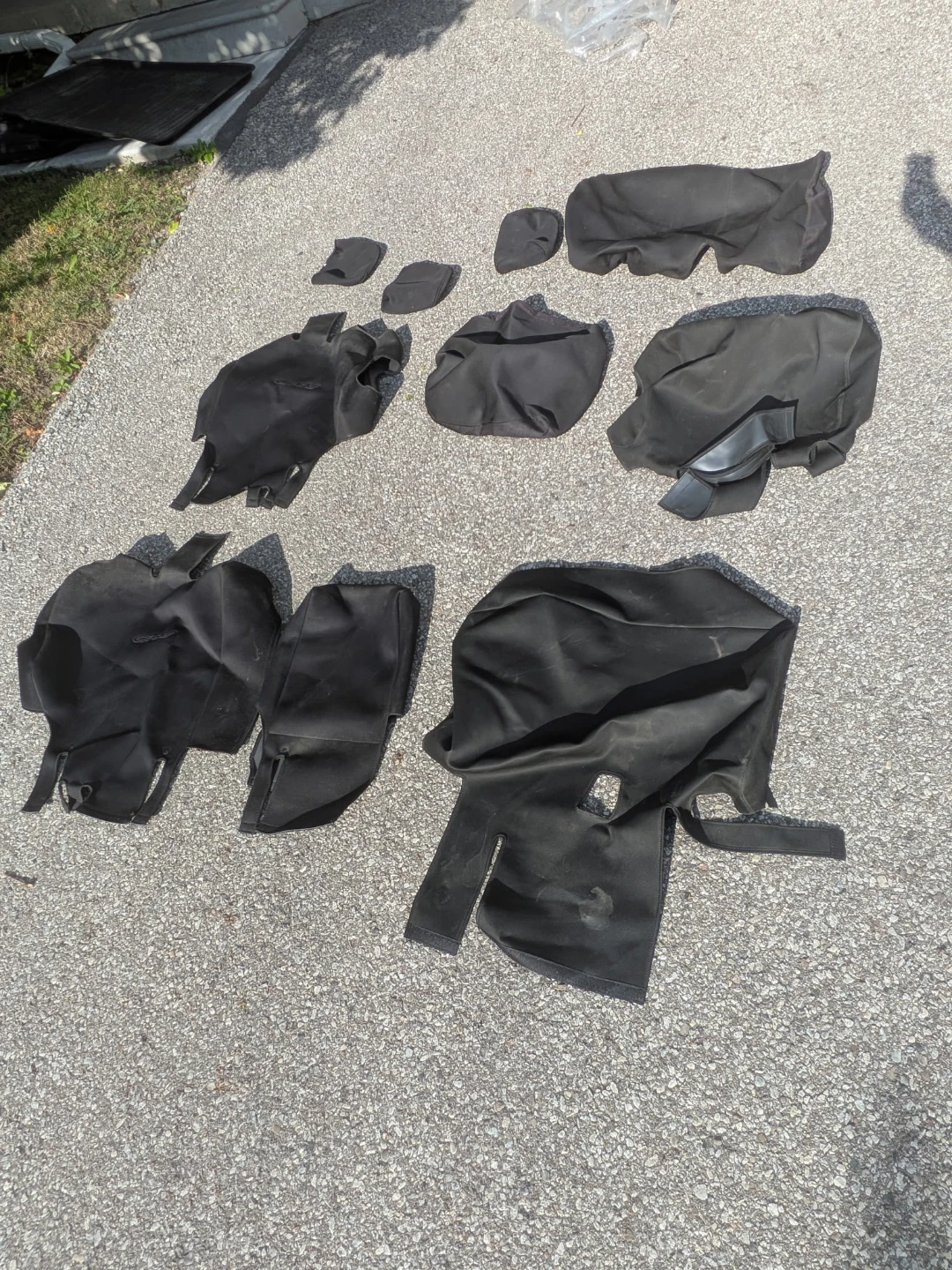 Black Car Seat Covers Set ( Honda CRV )