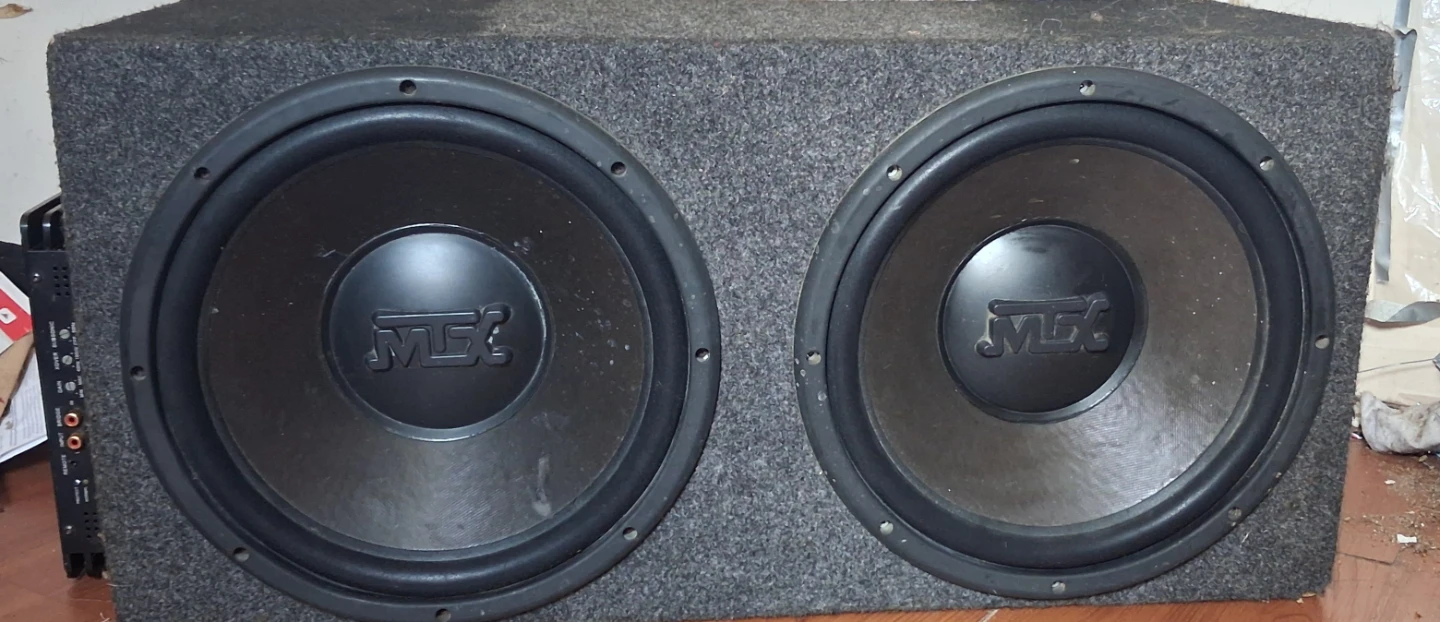 MTX Dual 12-inch Subwoofer Box with Ultimate Amplifier - photo 4